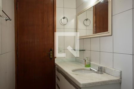 Casa à venda com 111m², 3 quartos e 2 vagas Casa à venda com 111m², 3 quartos e 2 vagasBanheiro da Suíte