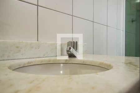 Casa à venda com 111m², 3 quartos e 2 vagas Casa à venda com 111m², 3 quartos e 2 vagasBanheiro da Suíte