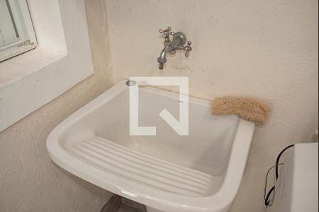 Casa à venda com 111m², 3 quartos e 2 vagas Casa à venda com 111m², 3 quartos e 2 vagasÁrea de Serviço