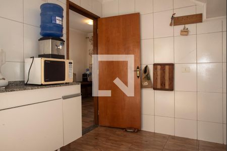 Casa à venda com 111m², 3 quartos e 2 vagas Casa à venda com 111m², 3 quartos e 2 vagasCozinha