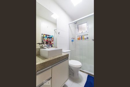 Banheiro Social de apartamento à venda com 3 quartos, 70m² em Vila Alpina, São Paulo