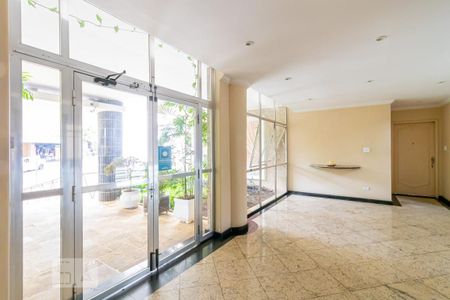 Apartamento à venda com 165m², 3 quartos e 1 vaga Apartamento à venda com 165m², 3 quartos e 1 vagaHall de Entrada