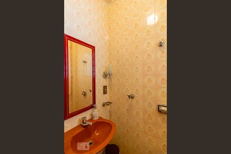 Apartamento à venda com 165m², 3 quartos e 1 vaga Apartamento à venda com 165m², 3 quartos e 1 vagaBanheiro de Serviço