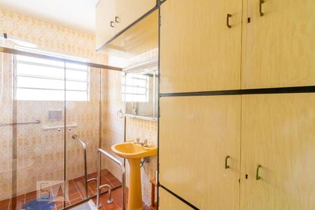 Apartamento à venda com 165m², 3 quartos e 1 vaga Apartamento à venda com 165m², 3 quartos e 1 vagaBanheiro