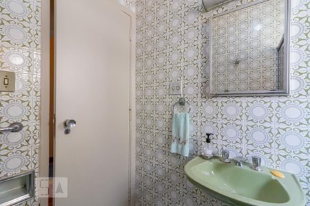 Apartamento à venda com 165m², 3 quartos e 1 vaga Apartamento à venda com 165m², 3 quartos e 1 vagaBanheiro da Suíte