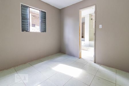 Dormitório de casa para alugar com 1 quarto, 54m² em Coronel Aparicio Borges, Porto Alegre