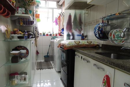 Apartamento à venda com 70m², 2 quartos e 1 vagaCozinha - Armários