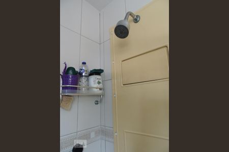 Apartamento à venda com 70m², 2 quartos e 1 vagaDetalhe banheiro