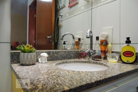 Apartamento à venda com 70m², 2 quartos e 1 vagaBanheiro - Torneira