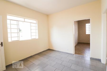 Sala de casa para alugar com 2 quartos, 62m² em Setor Central, Goiânia