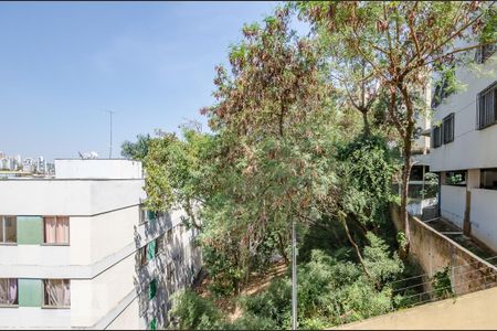 Sala de apartamento para alugar com 1 quarto, 45m² em Estoril, Belo Horizonte