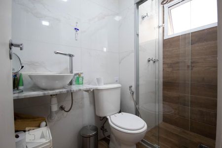 Apartamento à venda com 84m², 3 quartos e 2 vagas Apartamento à venda com 84m², 3 quartos e 2 vagasBanheiro da Suíte