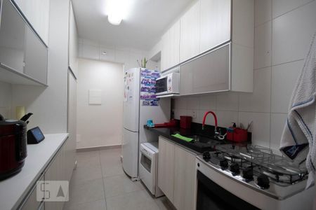 Apartamento à venda com 84m², 3 quartos e 2 vagas Apartamento à venda com 84m², 3 quartos e 2 vagasCozinha