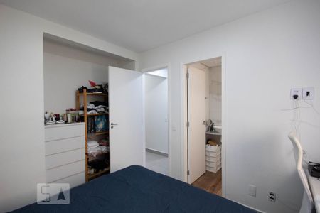 Apartamento à venda com 84m², 3 quartos e 2 vagas Apartamento à venda com 84m², 3 quartos e 2 vagasSuíte