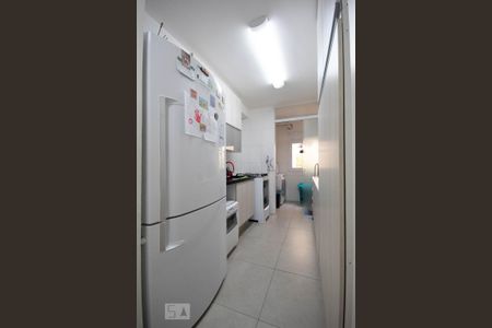 Apartamento à venda com 84m², 3 quartos e 2 vagas Apartamento à venda com 84m², 3 quartos e 2 vagasCozinha