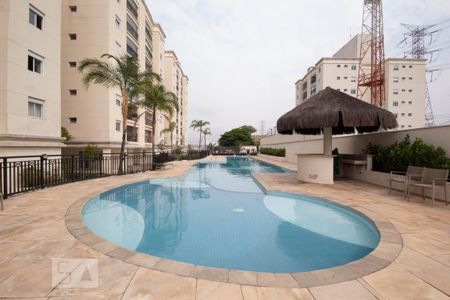 Apartamento à venda com 84m², 3 quartos e 2 vagas Apartamento à venda com 84m², 3 quartos e 2 vagasÁrea comum - Piscina