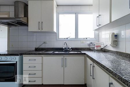 Apartamento à venda com 154m², 4 quartos e 3 vagasCozinha