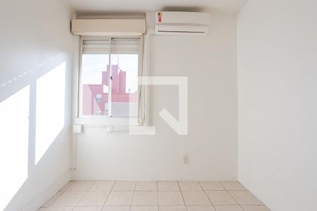 Quarto  de apartamento à venda com 2 quartos, 50m² em Sarandi, Porto Alegre