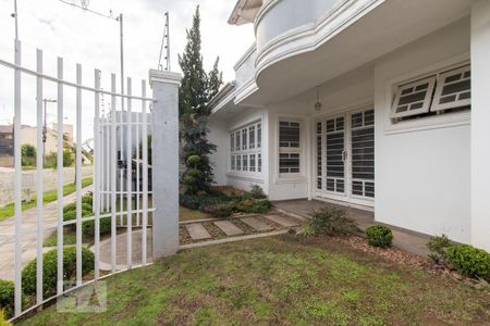 Casa à venda com 454m², 3 quartos e 5 vagas Casa à venda com 454m², 3 quartos e 5 vagasÁrea Externa