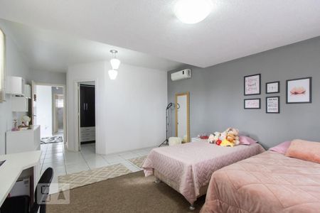 Casa à venda com 454m², 3 quartos e 5 vagas Casa à venda com 454m², 3 quartos e 5 vagasQuarto 1