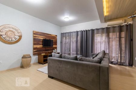 Casa à venda com 454m², 3 quartos e 5 vagas Casa à venda com 454m², 3 quartos e 5 vagasSala 2