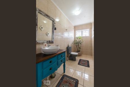 Casa à venda com 454m², 3 quartos e 5 vagas Casa à venda com 454m², 3 quartos e 5 vagasBanheiro 1