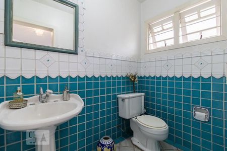 Casa à venda com 454m², 3 quartos e 5 vagas Casa à venda com 454m², 3 quartos e 5 vagasLavabo