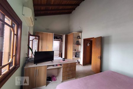 Casa à venda com 185m², 3 quartos e 2 vagasQuarto 1 Suíte