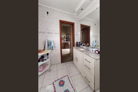 Casa à venda com 185m², 3 quartos e 2 vagasBanheiro Suíte