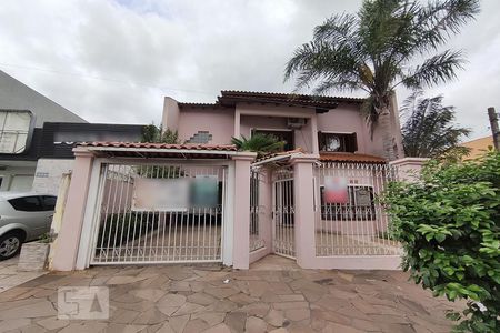 Casa à venda com 185m², 3 quartos e 2 vagasFachada