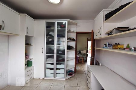 Casa à venda com 185m², 3 quartos e 2 vagasQuarto 3