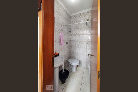 Casa à venda com 185m², 3 quartos e 2 vagasBanheiro de Serviço