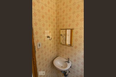 Casa à venda com 200m², 3 quartos e 2 vagasBanheiro de Serviço