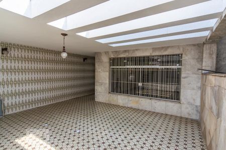 Casa à venda com 200m², 3 quartos e 2 vagasGaragem