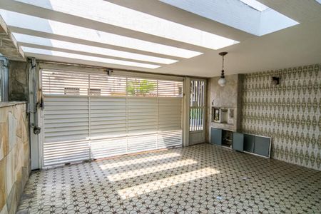 Casa à venda com 200m², 3 quartos e 2 vagasGaragem