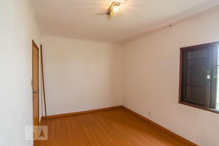 Casa à venda com 200m², 3 quartos e 2 vagasQuarto 1