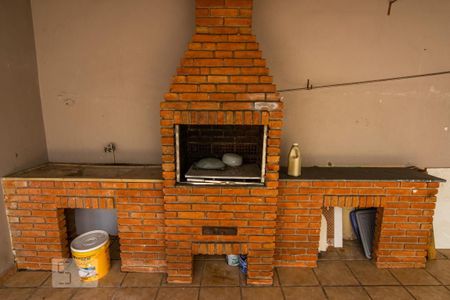 Casa à venda com 200m², 3 quartos e 2 vagasChurrasqueira