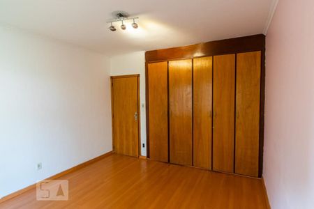Casa à venda com 200m², 3 quartos e 2 vagasQuarto 2