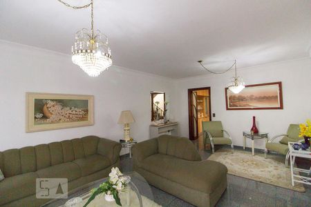 Sala de casa à venda com 3 quartos, 400m² em Tremembé, São Paulo