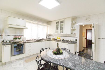 Cozinha de casa à venda com 3 quartos, 400m² em Tremembé, São Paulo