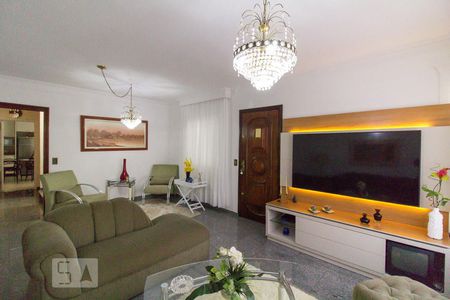 Sala de casa à venda com 3 quartos, 400m² em Tremembé, São Paulo