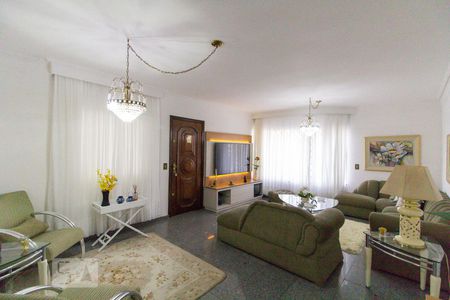 Sala de casa à venda com 3 quartos, 400m² em Tremembé, São Paulo