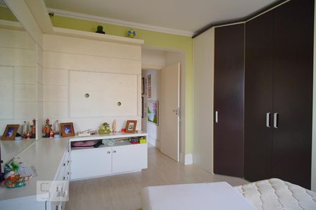 Quarto 1 de apartamento à venda com 3 quartos, 116m² em Vila Ipiranga, Porto Alegre