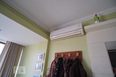 Quarto 1 de apartamento à venda com 3 quartos, 116m² em Vila Ipiranga, Porto Alegre