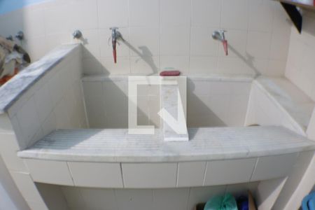 Casa à venda com 500m², 2 quartos e 1 vagaÁrea de Serviço