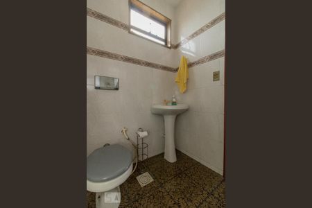 Casa para alugar com 489m², 4 quartos e 3 vagasBanheiro Social 3