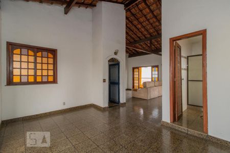 Casa para alugar com 489m², 4 quartos e 3 vagasTerraço