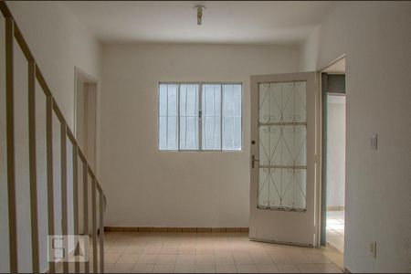 Sala de casa para alugar com 3 quartos, 140m² em Vila Cruz das Almas, São Paulo