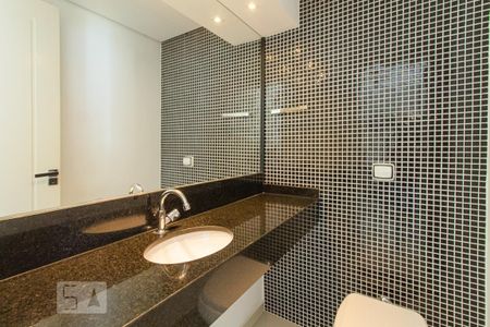 Lavabo de apartamento para alugar com 1 quarto, 47m² em Petrópolis, Porto Alegre