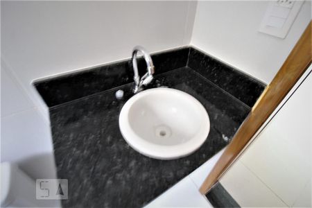 Apartamento para alugar com 141m², 2 quartos e 2 vagasBanheiro social